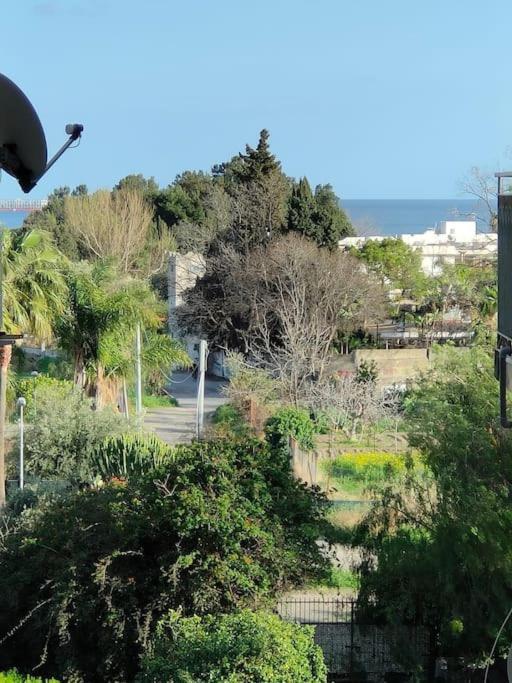 Appartamento Da Nella Giardini Naxos Bagian luar foto